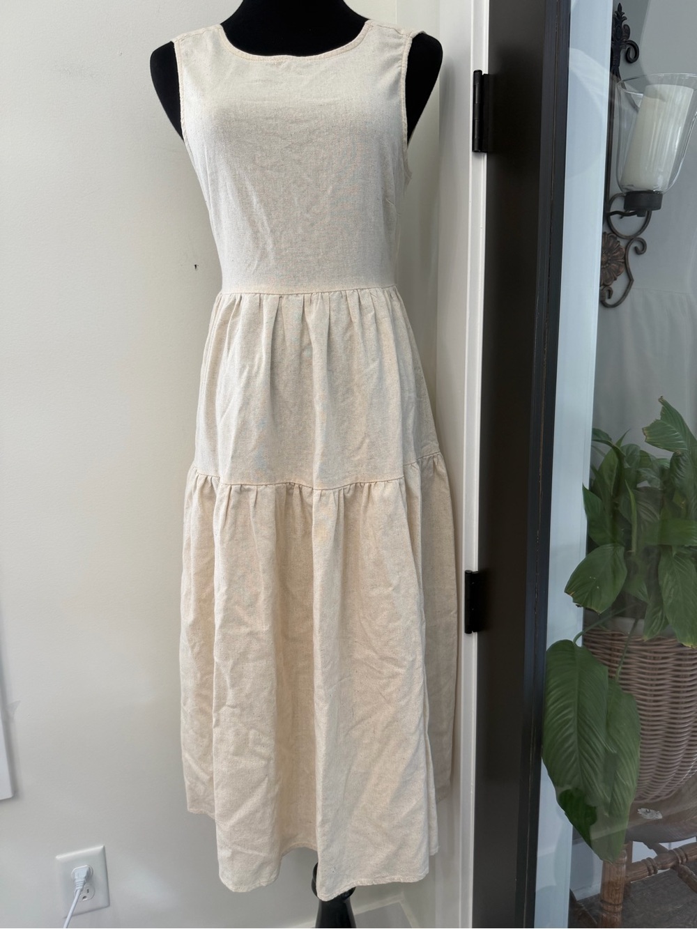 Petal & Pup 100% Linen Beige Tie-Back Tiered Midi Dress Size 4 - Picture 11 of 14